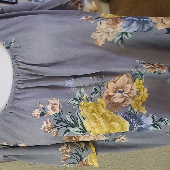 Torrid top - Picture 3 of 4